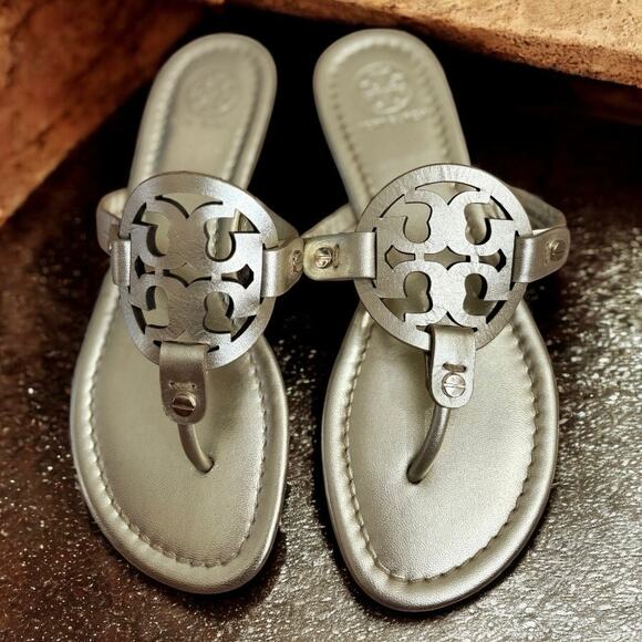 Tory Burch Gold Miller Thong Sandal Size 6 - Picture 1 of 4